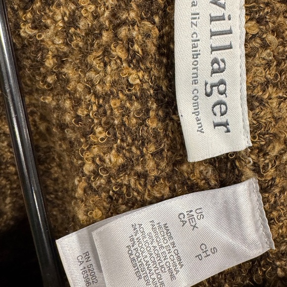 Villager A Liz Claiborne Company Women’s WoolPolyester Brown Sweater Warm Button - Picture 11 of 13